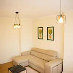 Centre Lions Gate 4 Apartment Tirana