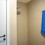 Apartment Centre Lions Gate 4