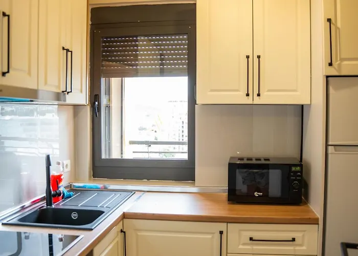 Apartment Centre Lions Gate 4 *