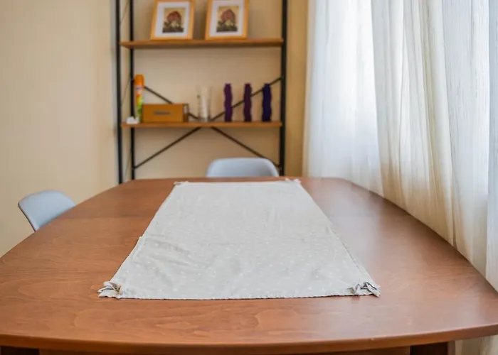 Centre Lions Gate 4 Apartment