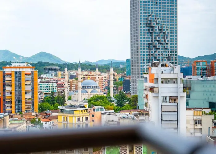 Centre Lions Gate 4 Appartement Tirana