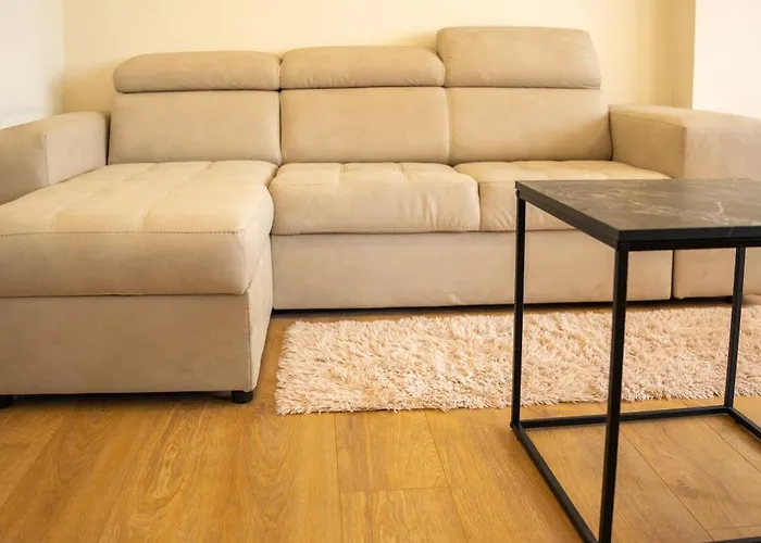 Centre Lions Gate 4 Apartment